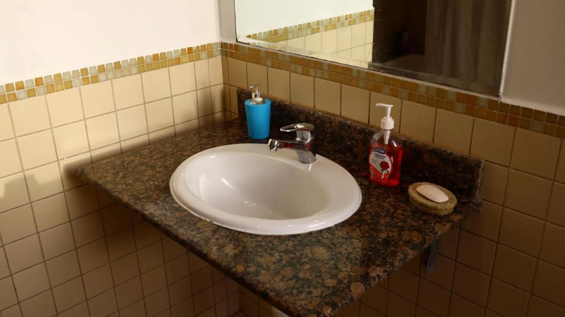 Shams Murjan Jbr Hostel Dubai 0*,  Emirati Arabi Uniti