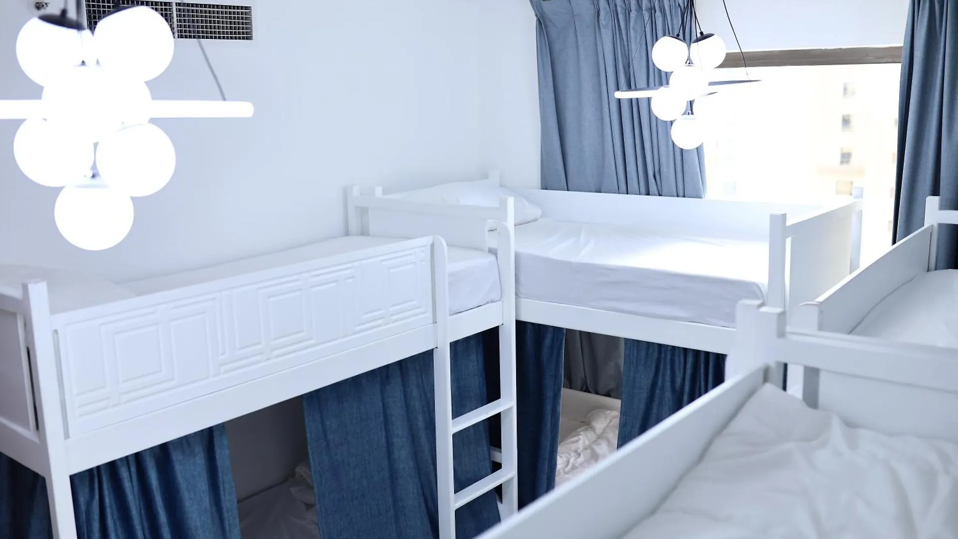 Shams Murjan Jbr Hostel Dubai Emirati Arabi Uniti
